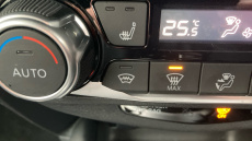 Nissan Juke 1.6 Hybrid Tekna 5dr Auto Hybrid Hatchback